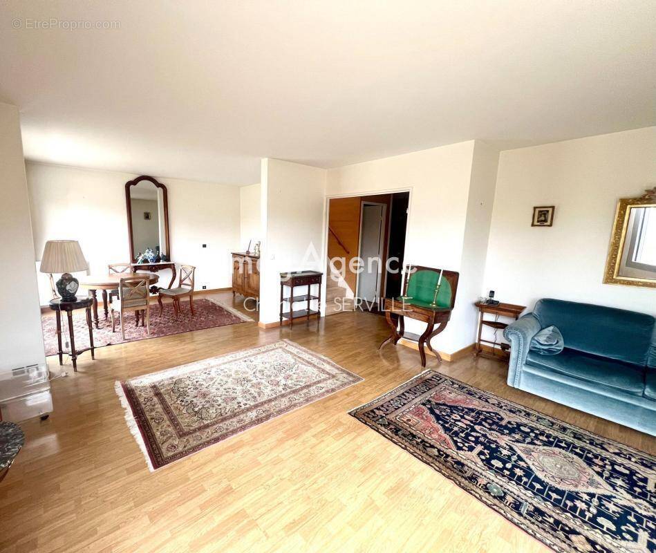 Appartement à LE CHESNAY