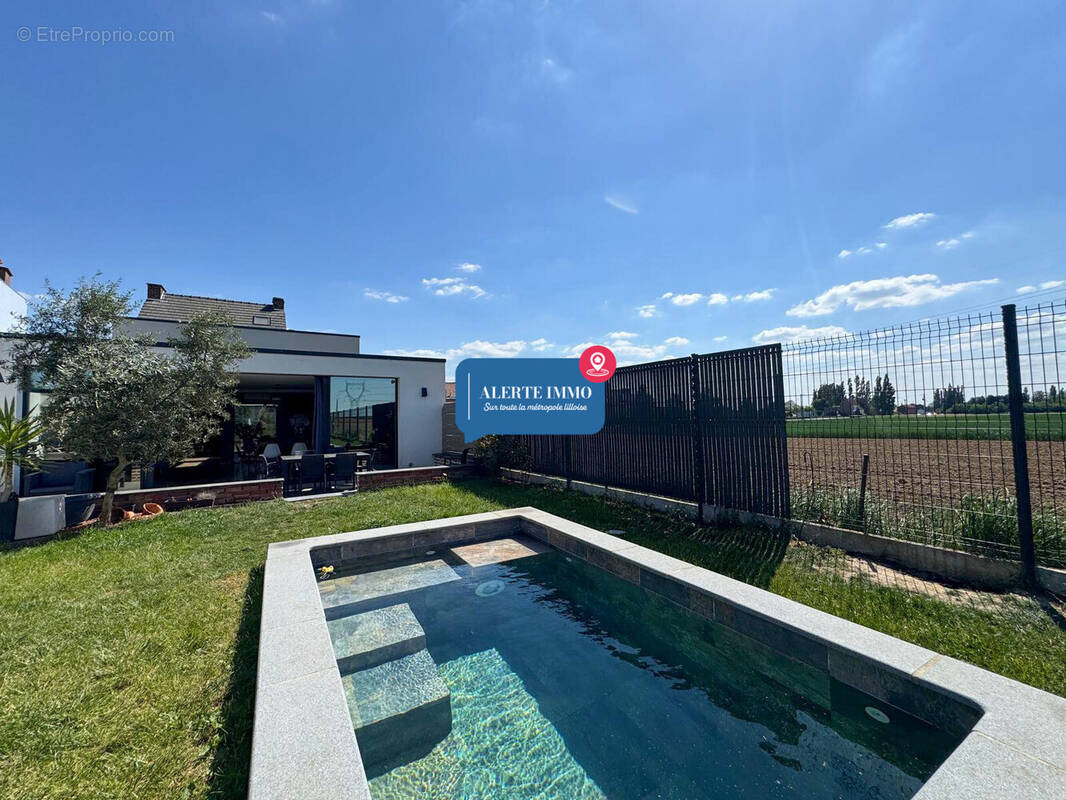 Maison à ERQUINGHEM-LE-SEC