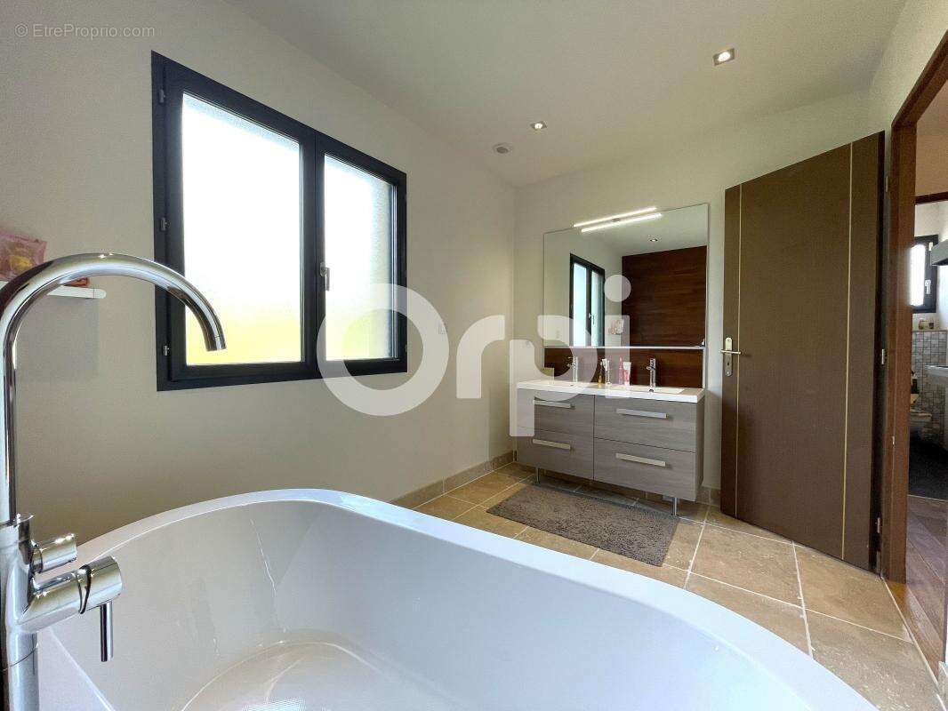 Maison à PACY-SUR-EURE