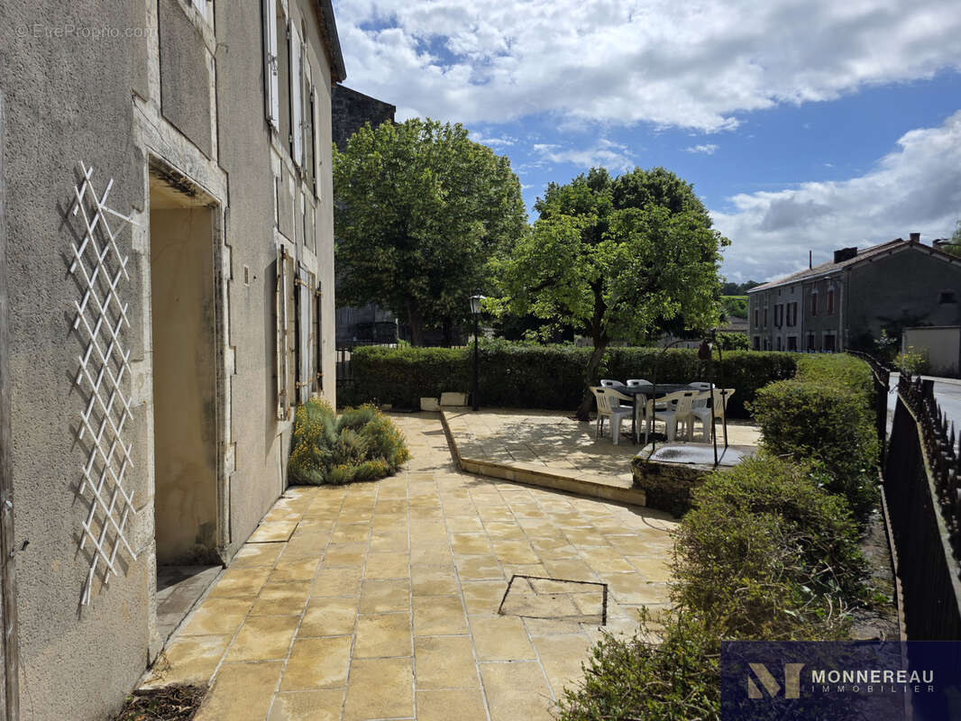 Maison de bourg a renover - photo 18