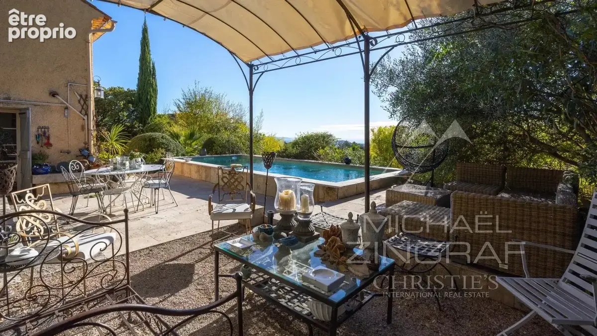 Charmant mas du 18e avec piscine et vue mer - photo 12