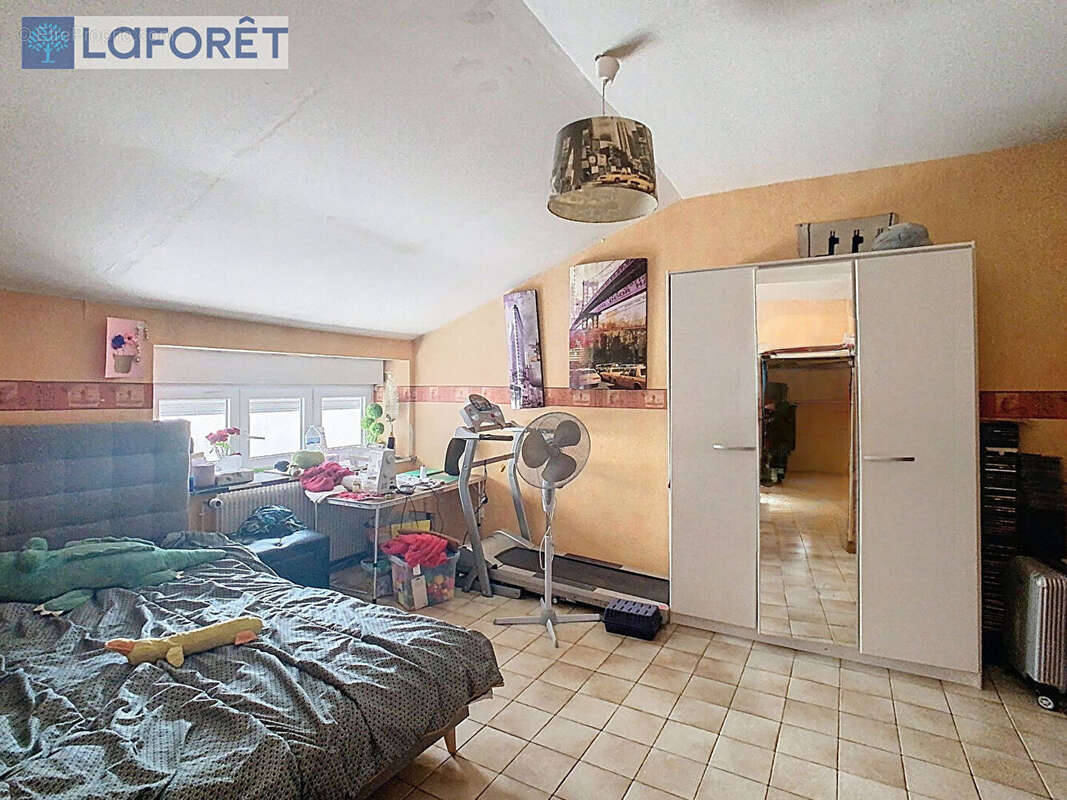 Maison à DAMMARTIN-SUR-MEUSE