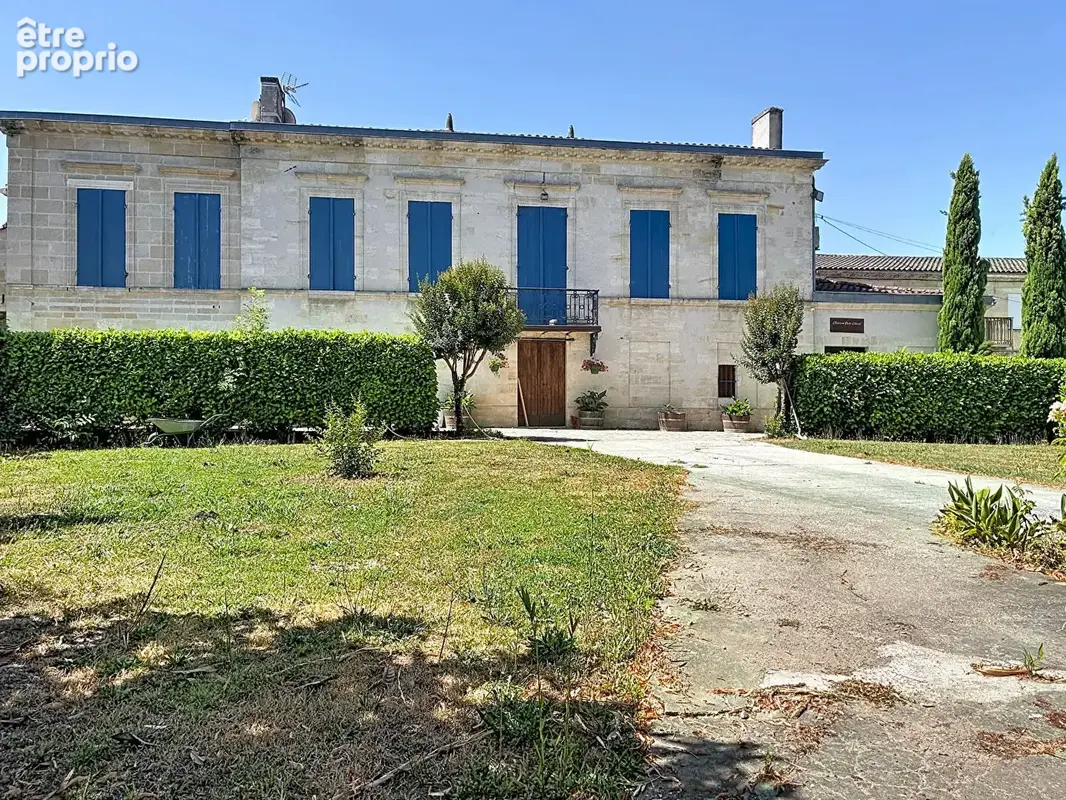 Photo Maison à Isle-Saint-Georges au prix de 717 400€