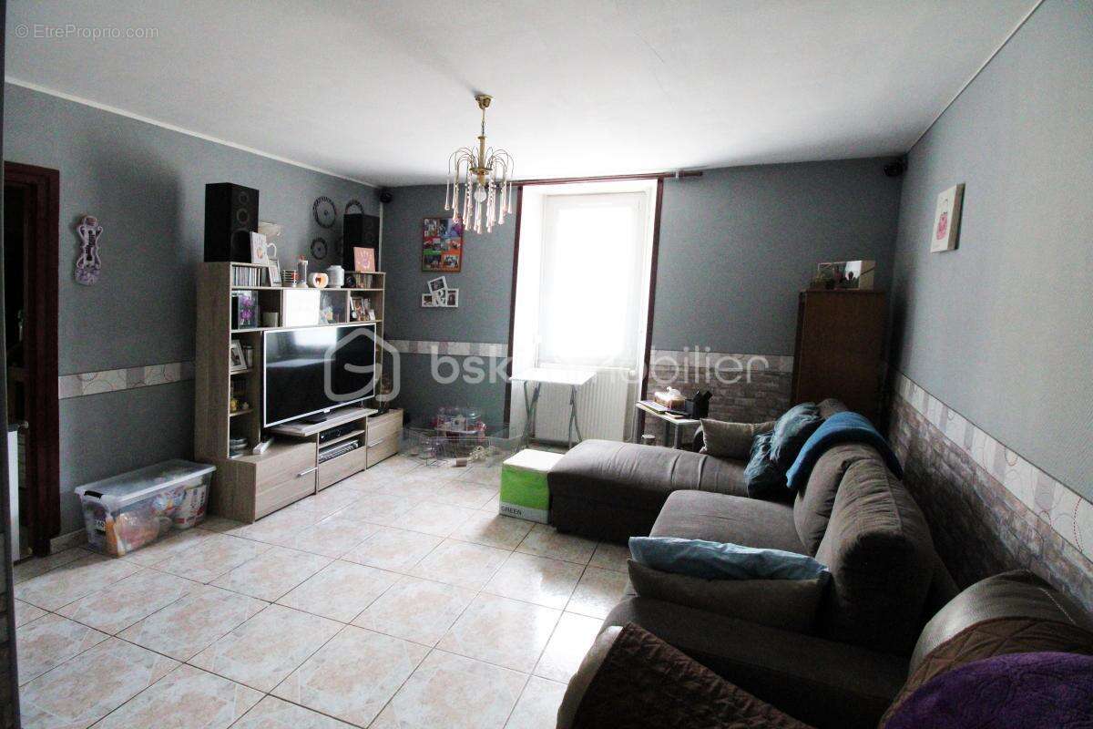 Maison à MONTEREAU-FAULT-YONNE