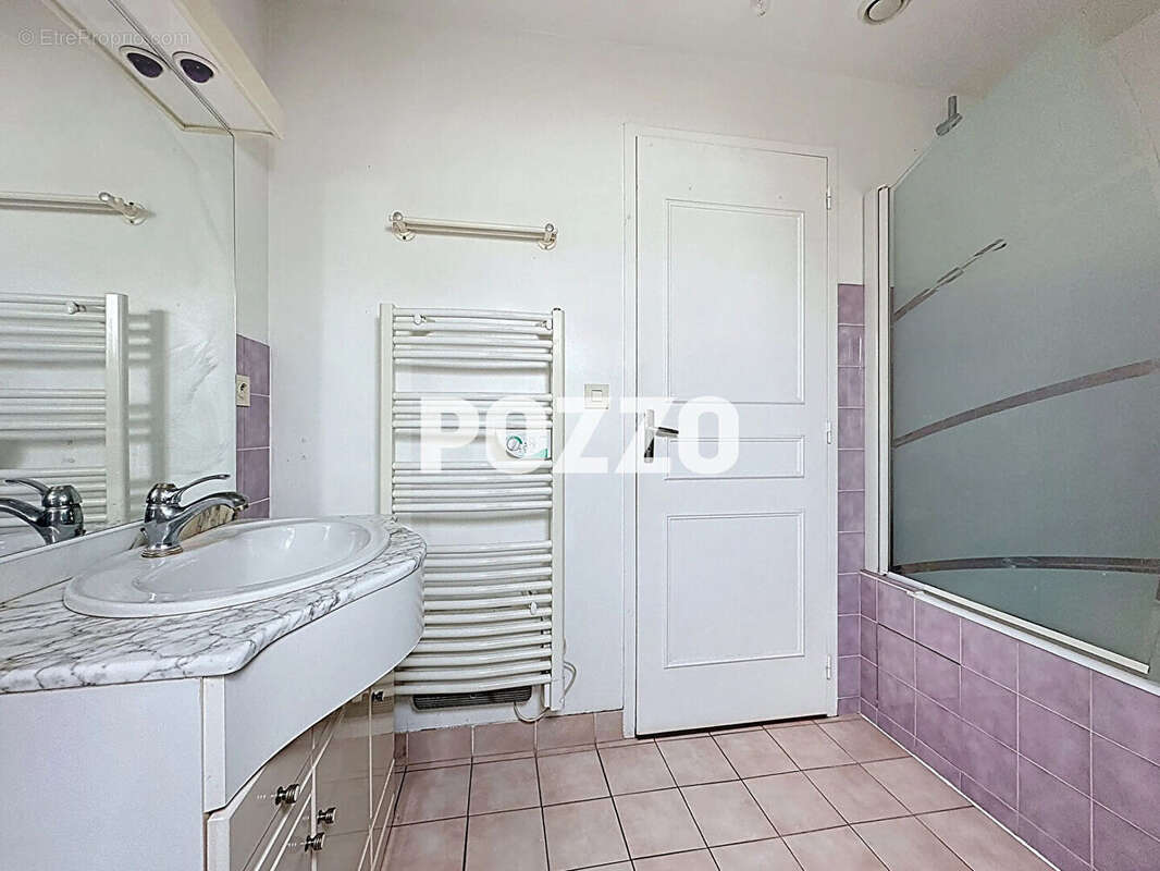 Maison à DRAGEY-RONTHON