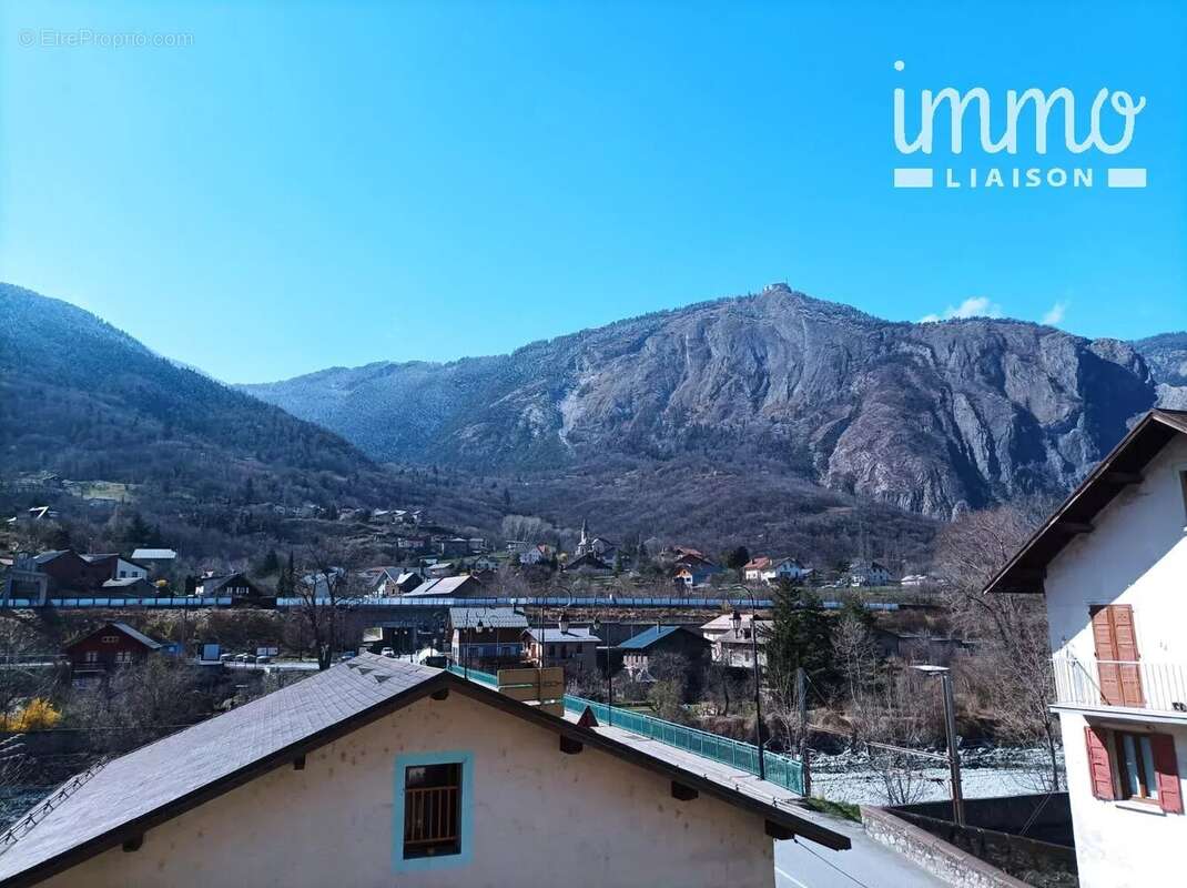 Appartement à SAINT-MICHEL-DE-MAURIENNE