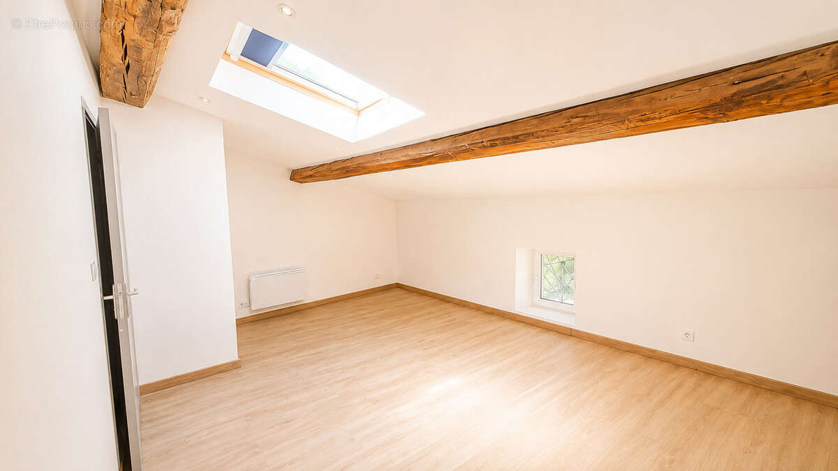 Maison rénovée avec toiture neuve, jardin piscinable et 4 chambres à 5 min de Lézignan-Corbières - photo 11