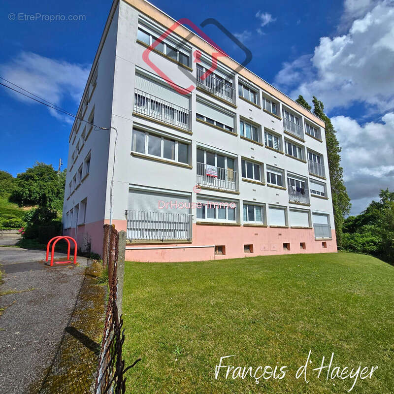 Appartement 72 m² à Greges  - photo 8