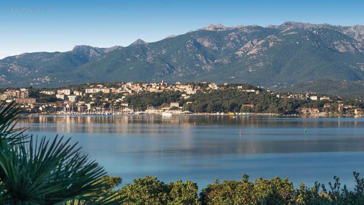Appartement à PORTO-VECCHIO