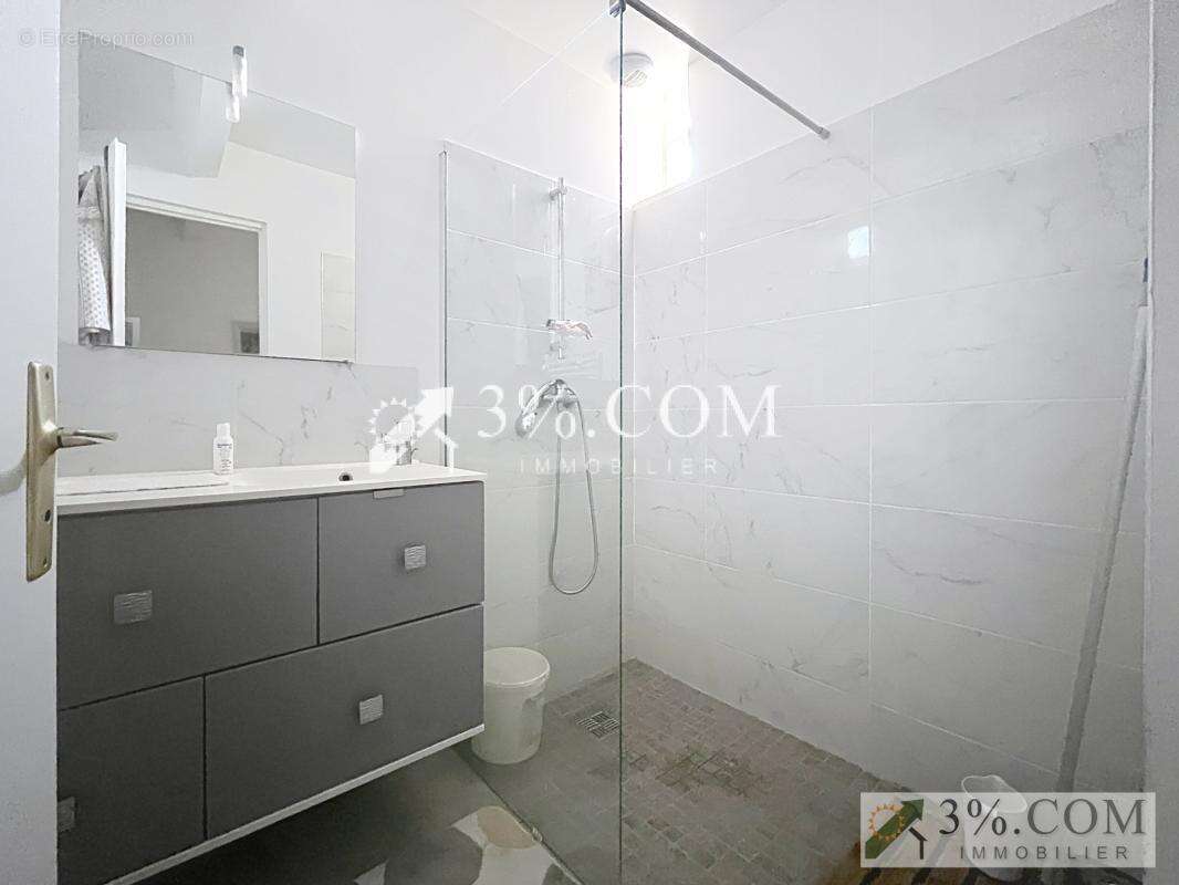 Maison 153 m2  habitables avec 2 logements indépendants et u - photo 8