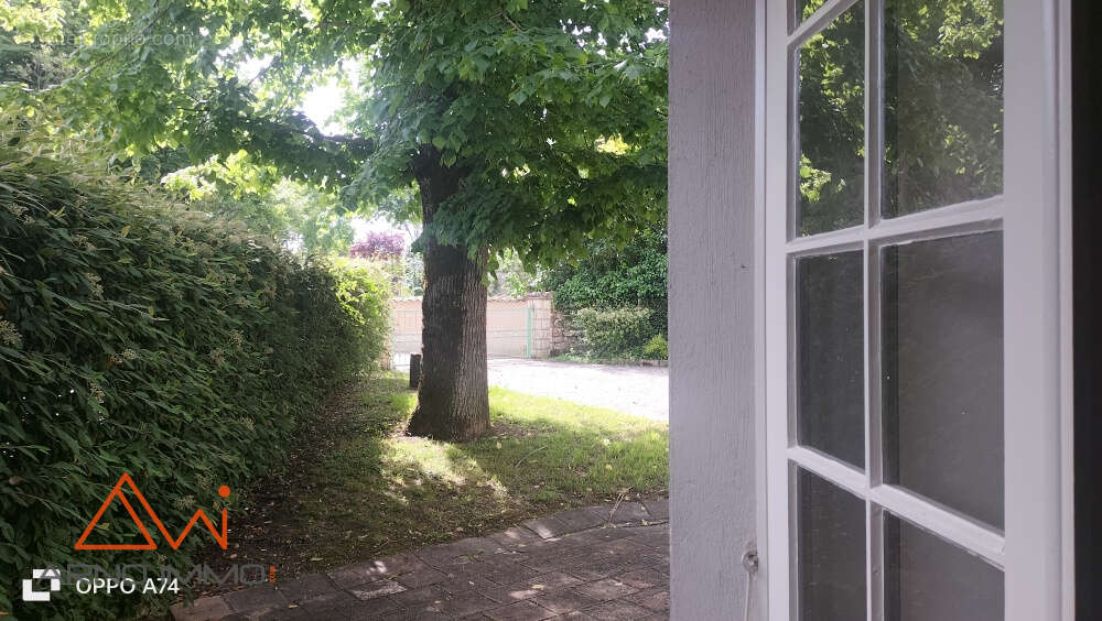 Maison à CAHUZAC-SUR-VERE