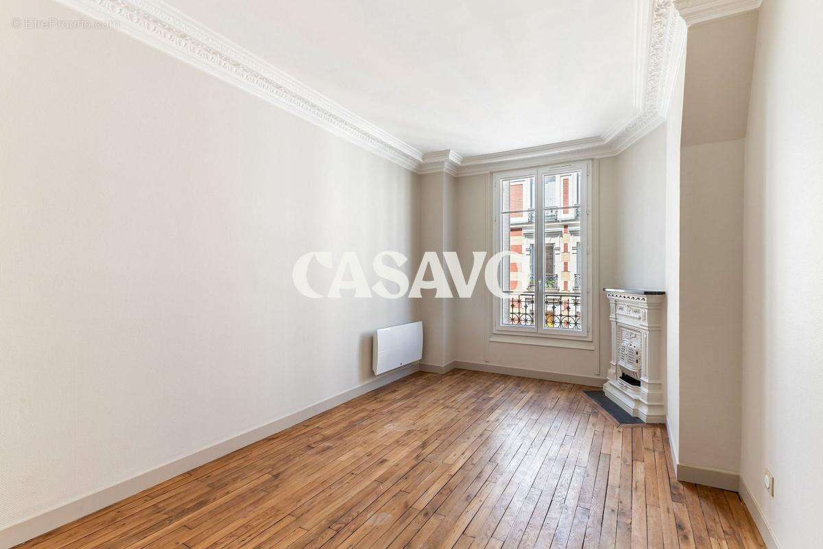 Appartement à PARIS-14E