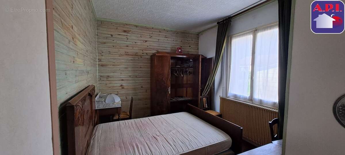 Maison à MONTFERRIER