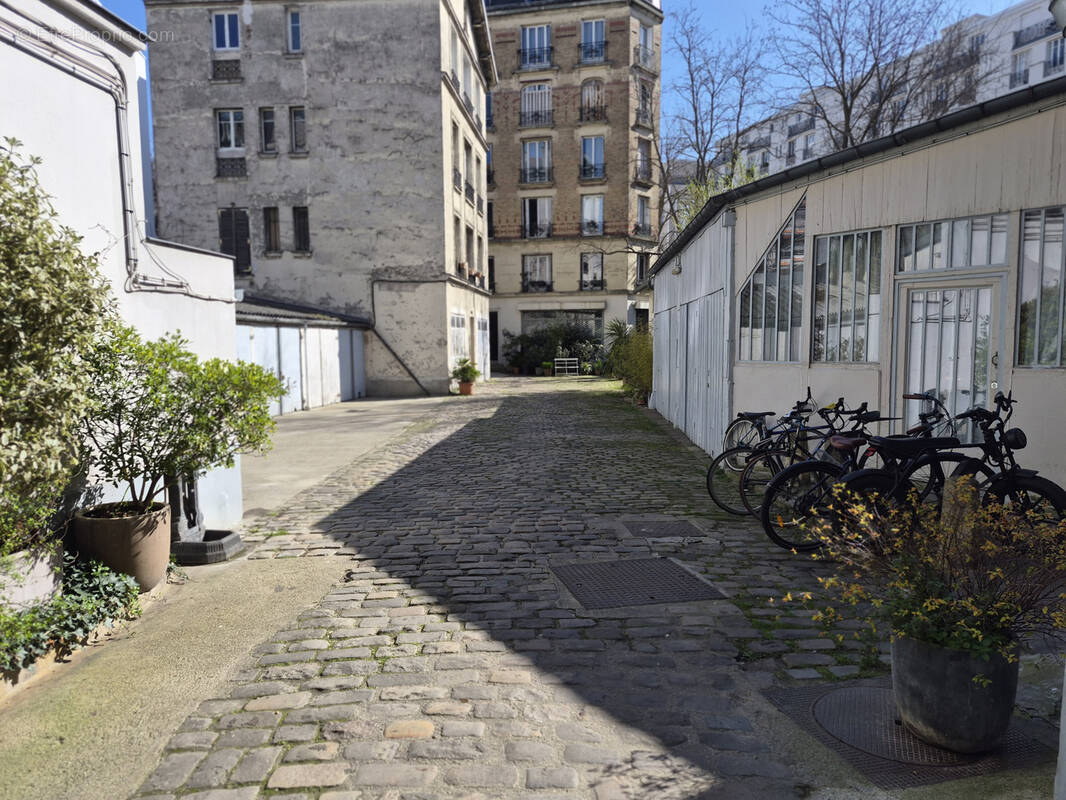 Appartement à PARIS-18E