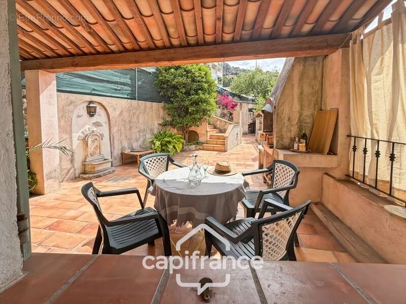 Maison à HYERES