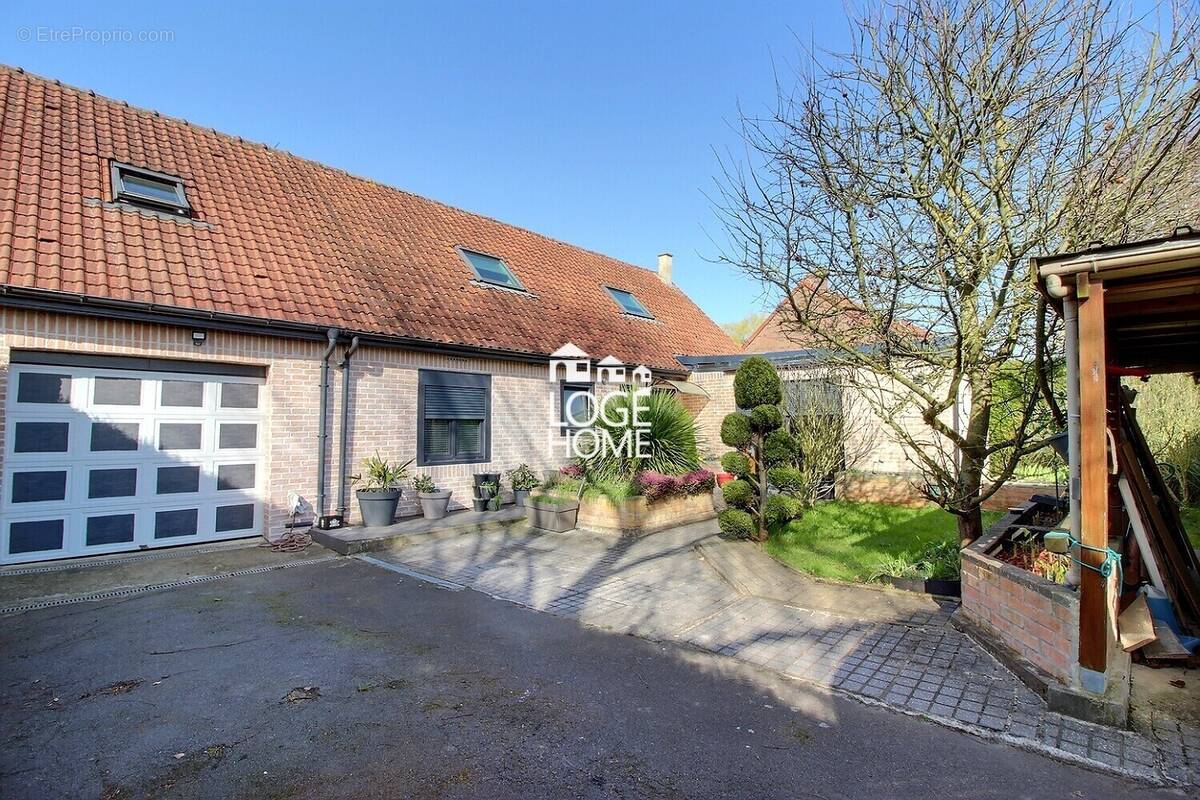 Maison à ANNOEULLIN