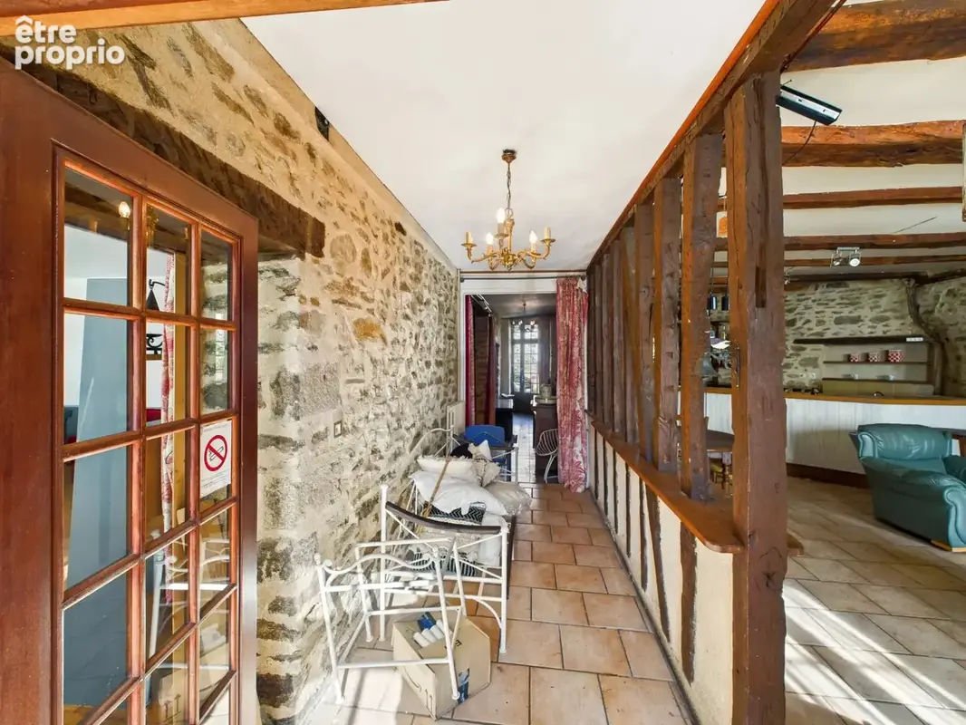 Une auberge historique au fort potentiel au cœur de Châlus - photo 6