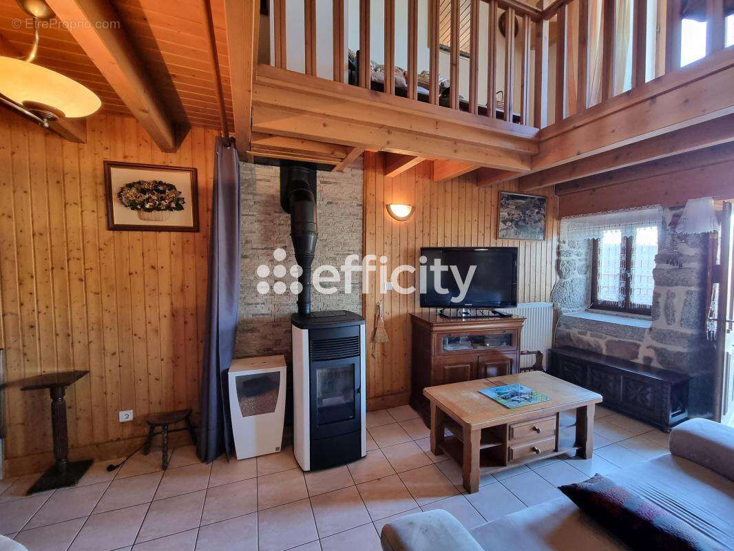 Maison à ALBARET-SAINTE-MARIE