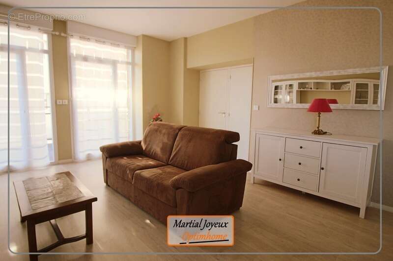 Appartement à FOUGERES