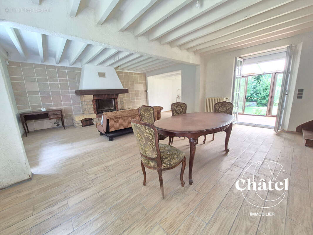 Maison à CIRES-LES-MELLO