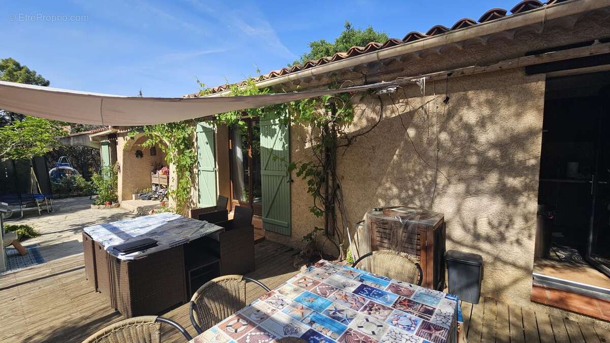 Maison à TOURTOUR