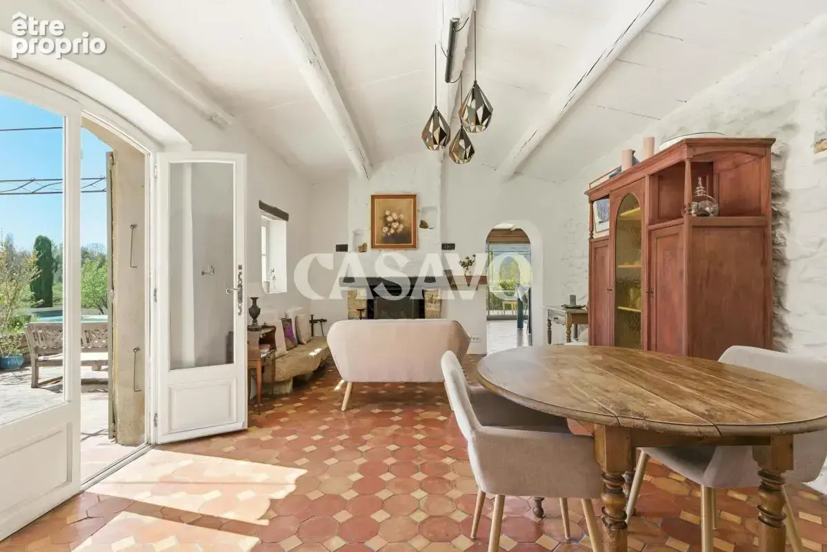 Vente Maison 7 pièces de 162m² - 13840 Rognes - photo 6