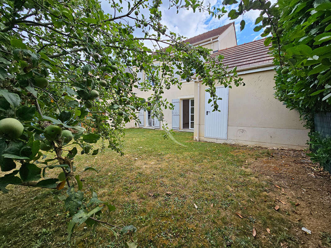 Maison à VILLEJUST