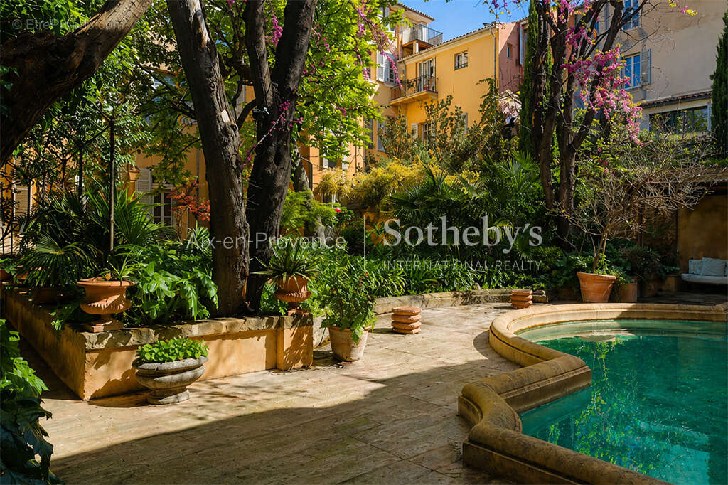 Appartement à AIX-EN-PROVENCE