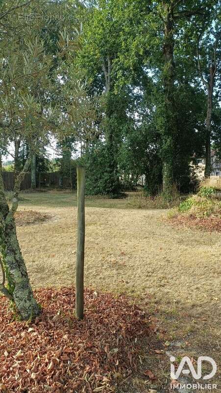 Terrain 1192 m² à Arsac  - photo 2
