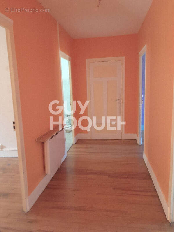 Appartement à CHAVANNES-SUR-SURAN