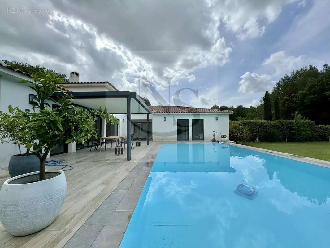 Maison à AIX-EN-PROVENCE