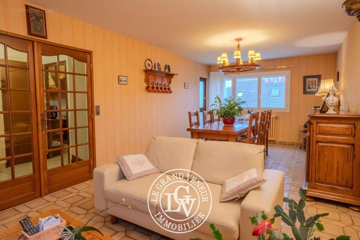 Maison à BOISSISE-LE-ROI