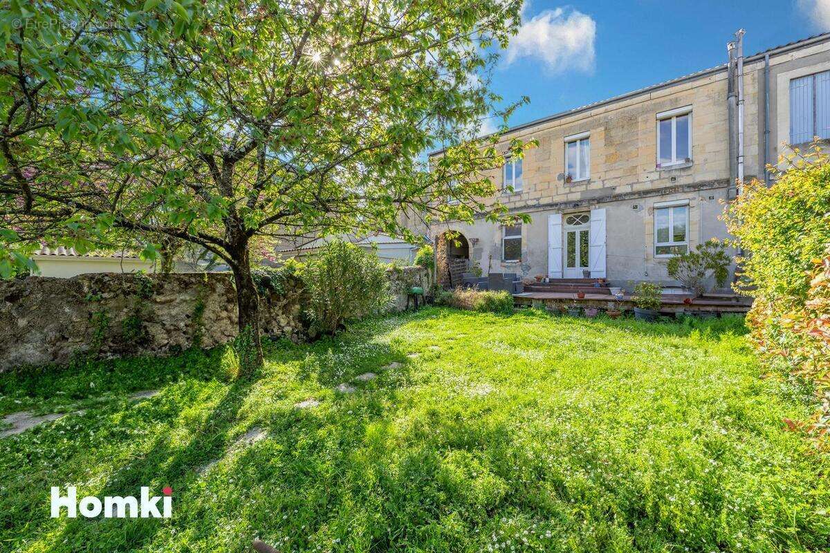 Maison à CARBON-BLANC