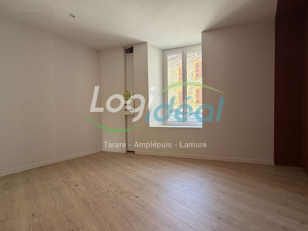 Appartement rénové à neuf - Saint Forgeux - photo 6