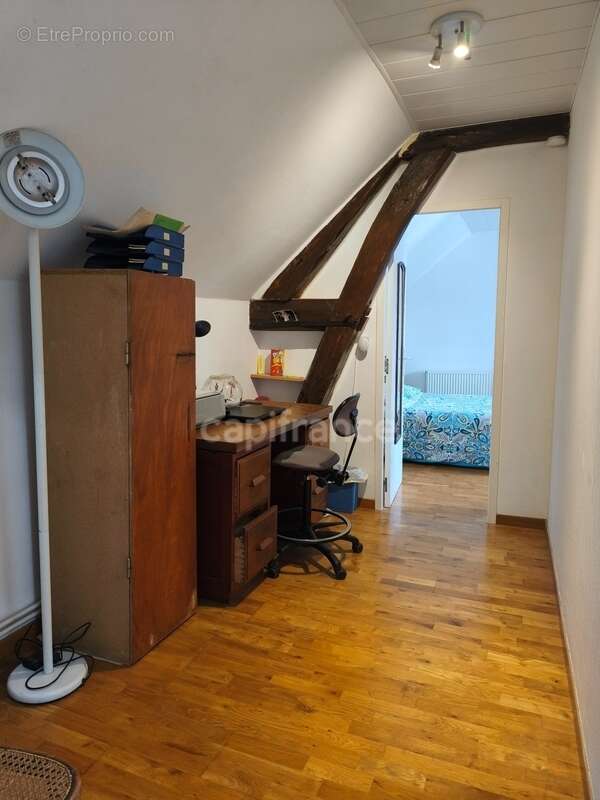 Maison familiale de 140 m² avec jardin clos – 5 chambres – Broyes (51120), à proximité de Sézanne - photo 17