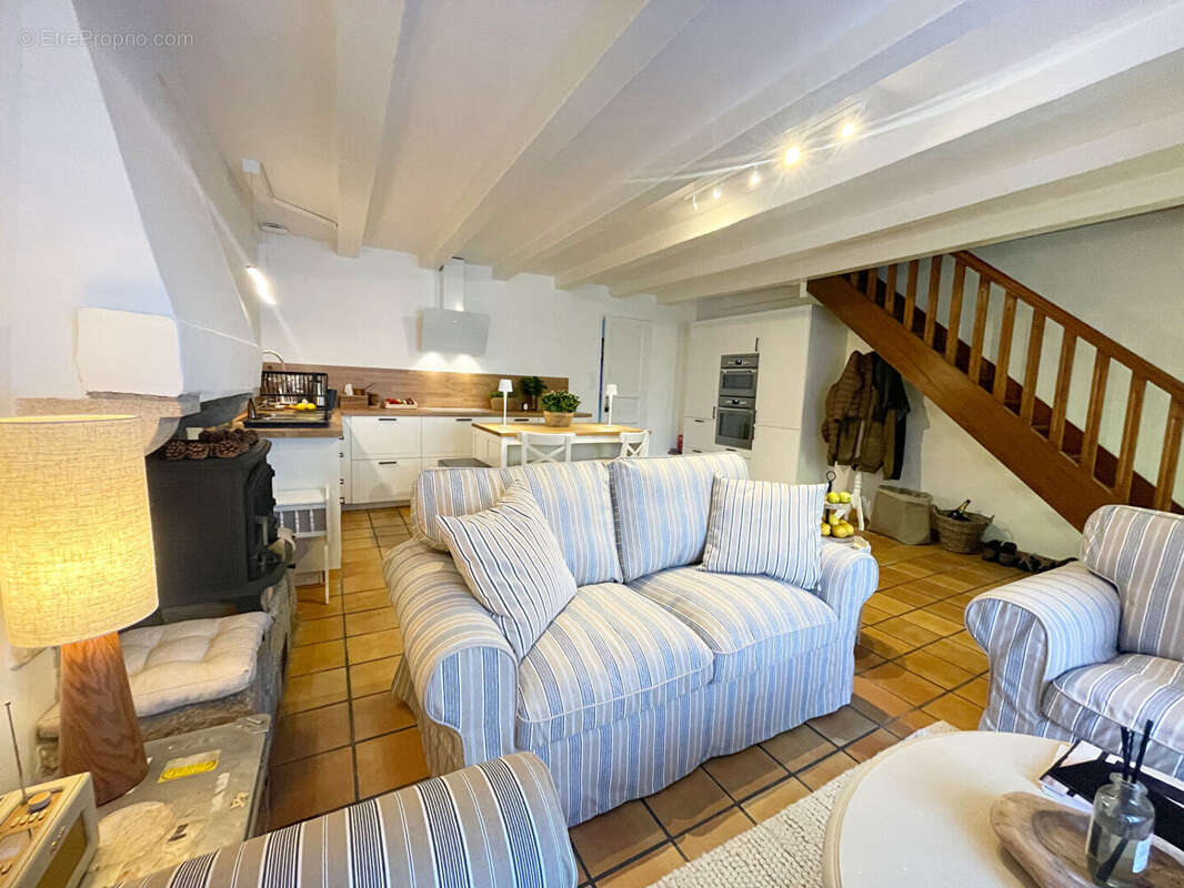 Maison à CARHAIX-PLOUGUER