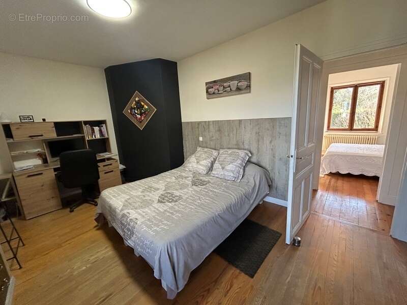 Maison à BRISON-SAINT-INNOCENT