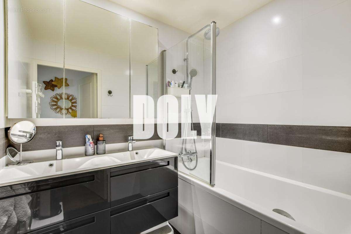 Appartement à MONTROUGE