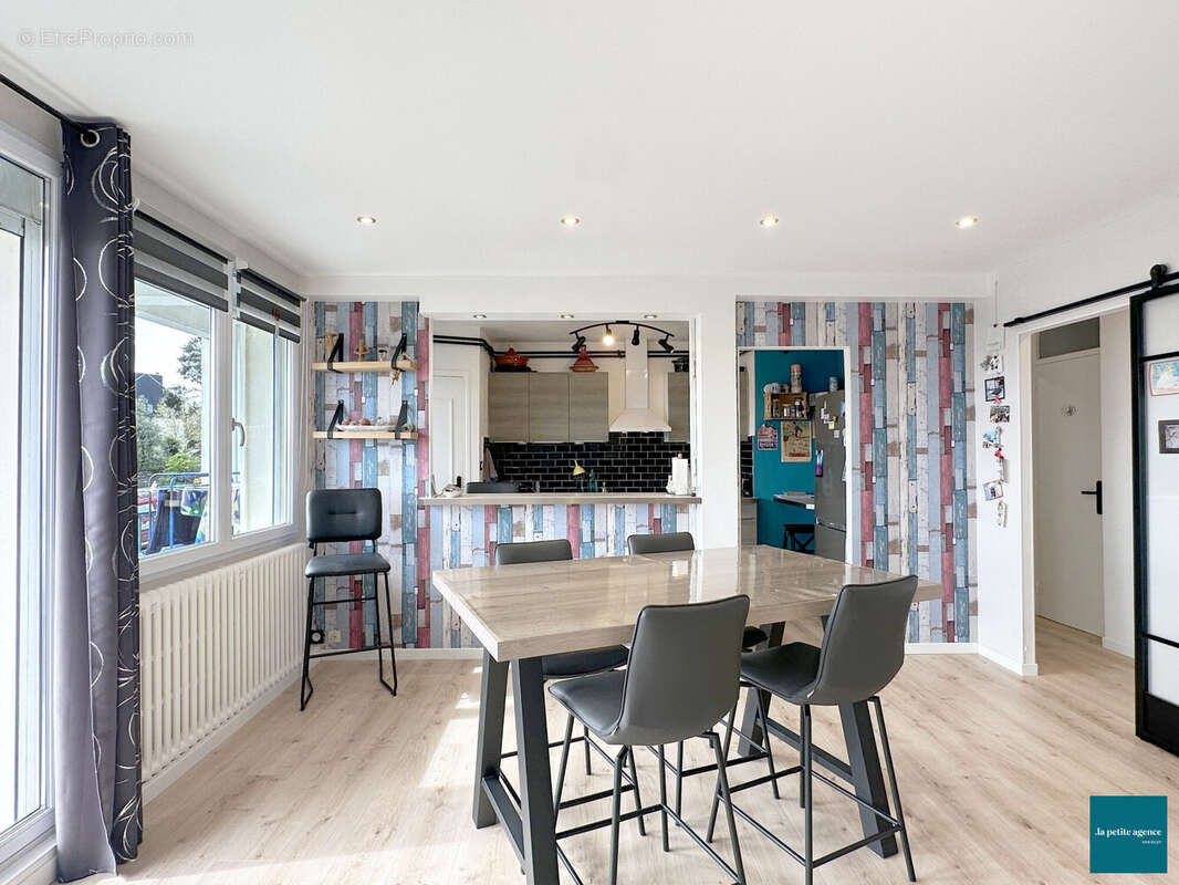 Appartement à EQUEURDREVILLE-HAINNEVILLE