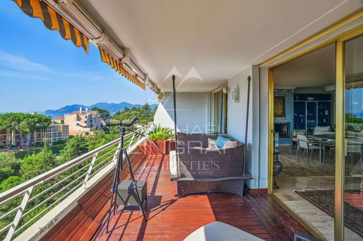 Appartement à CANNES