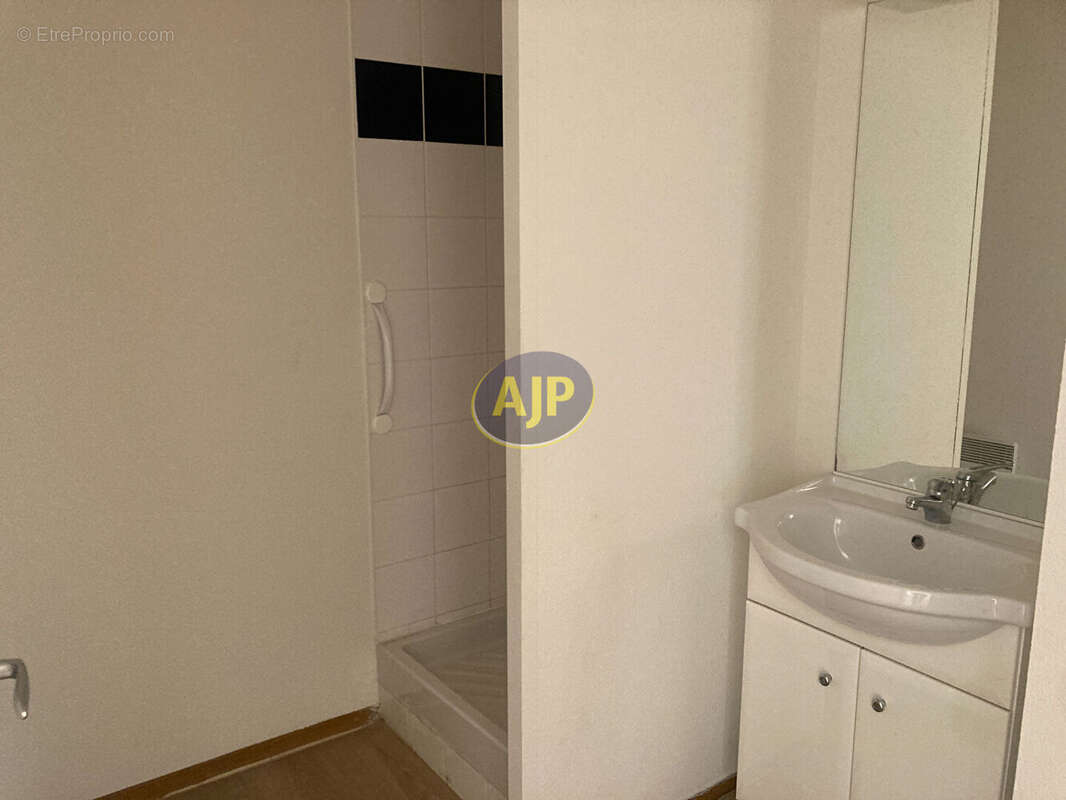 Appartement à LE VERDON-SUR-MER
