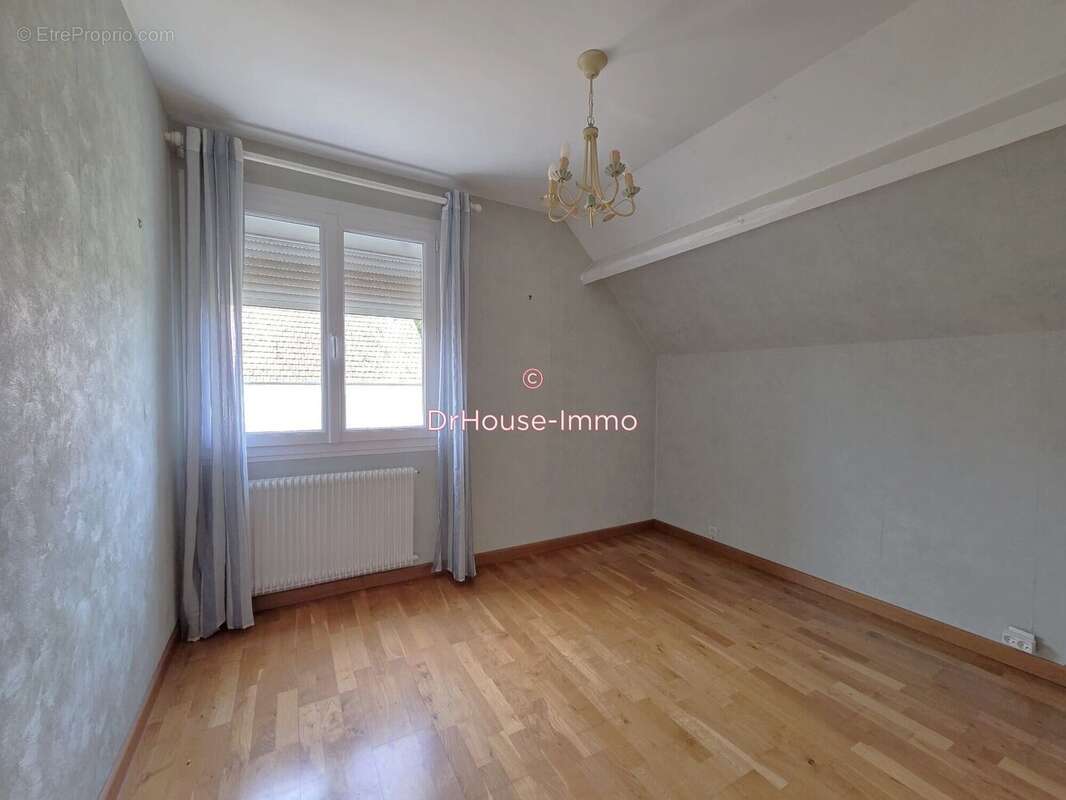 Maison 107 m² à Colomby-Sur-Thaon  - photo 9