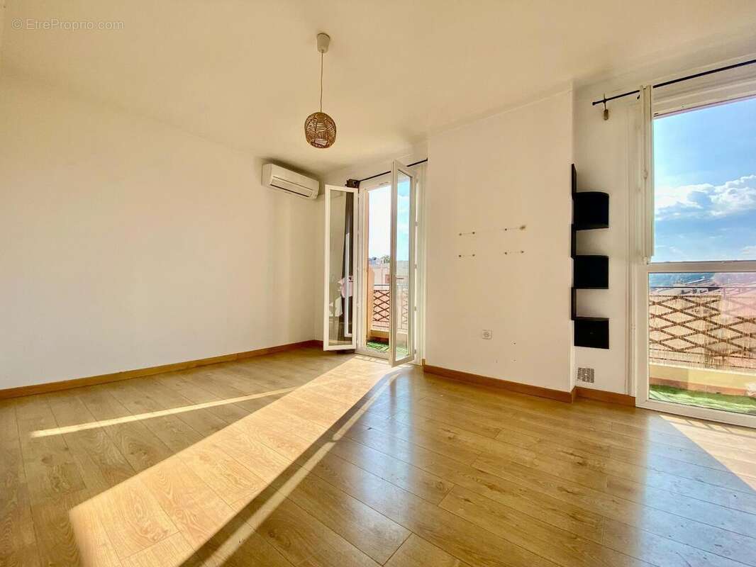   - Appartement à NICE