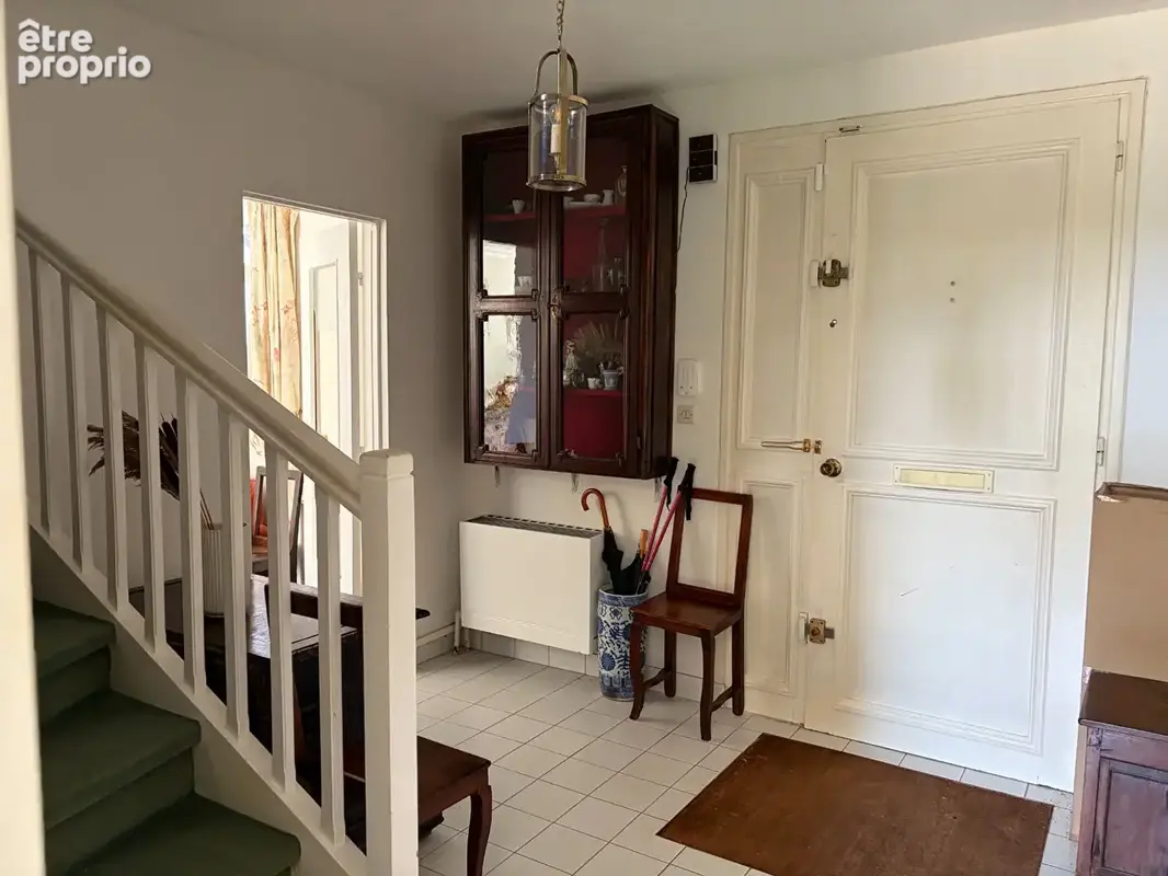 LES LOGES EN JOSAS Maison individuelle sur trois niveaux et jardin plan sans vis-à-vis - photo 6