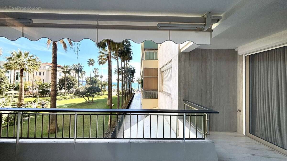 Appartement à CANNES