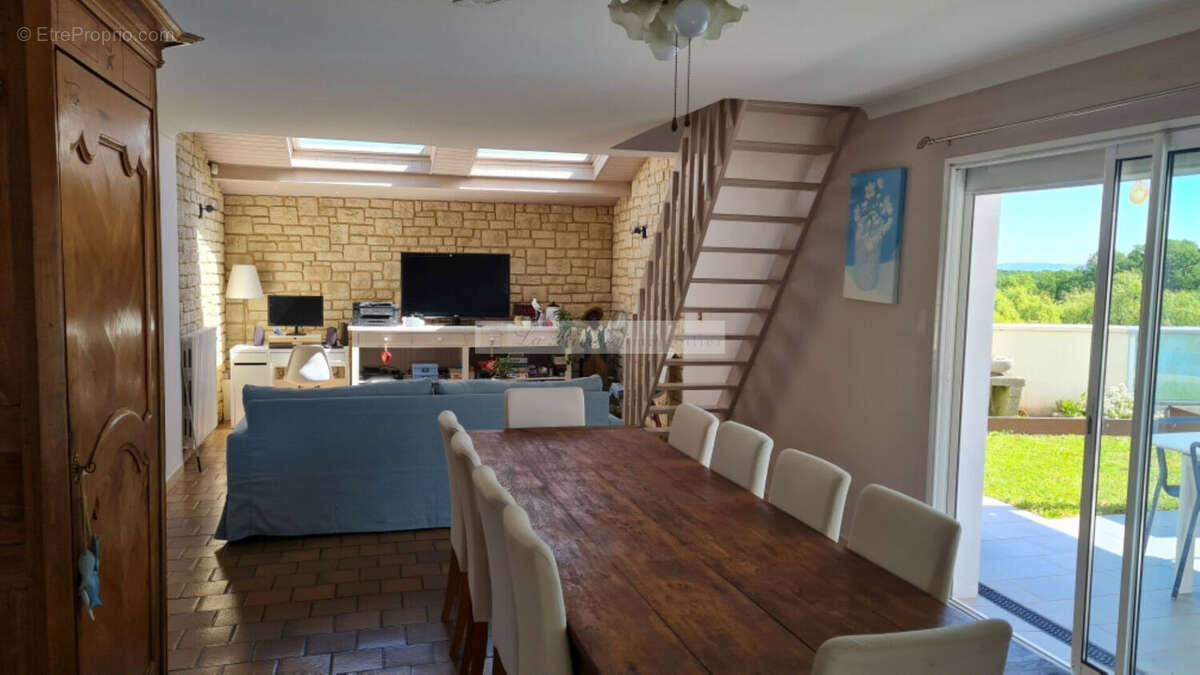 Maison Cognac 6 Kms de 154 m2 - photo 7