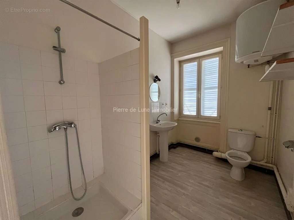 Appartement à CHESSY