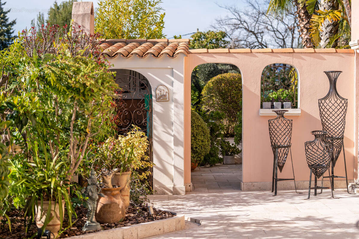 Maison à CAGNES-SUR-MER