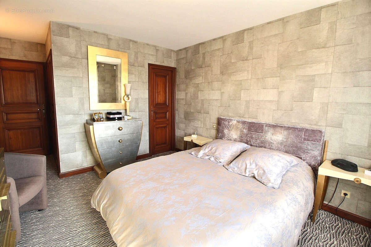 Maison à SAINT-CYPRIEN