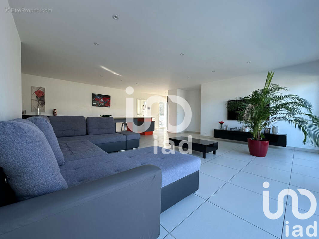 Photo 9 - Maison à MEDIS